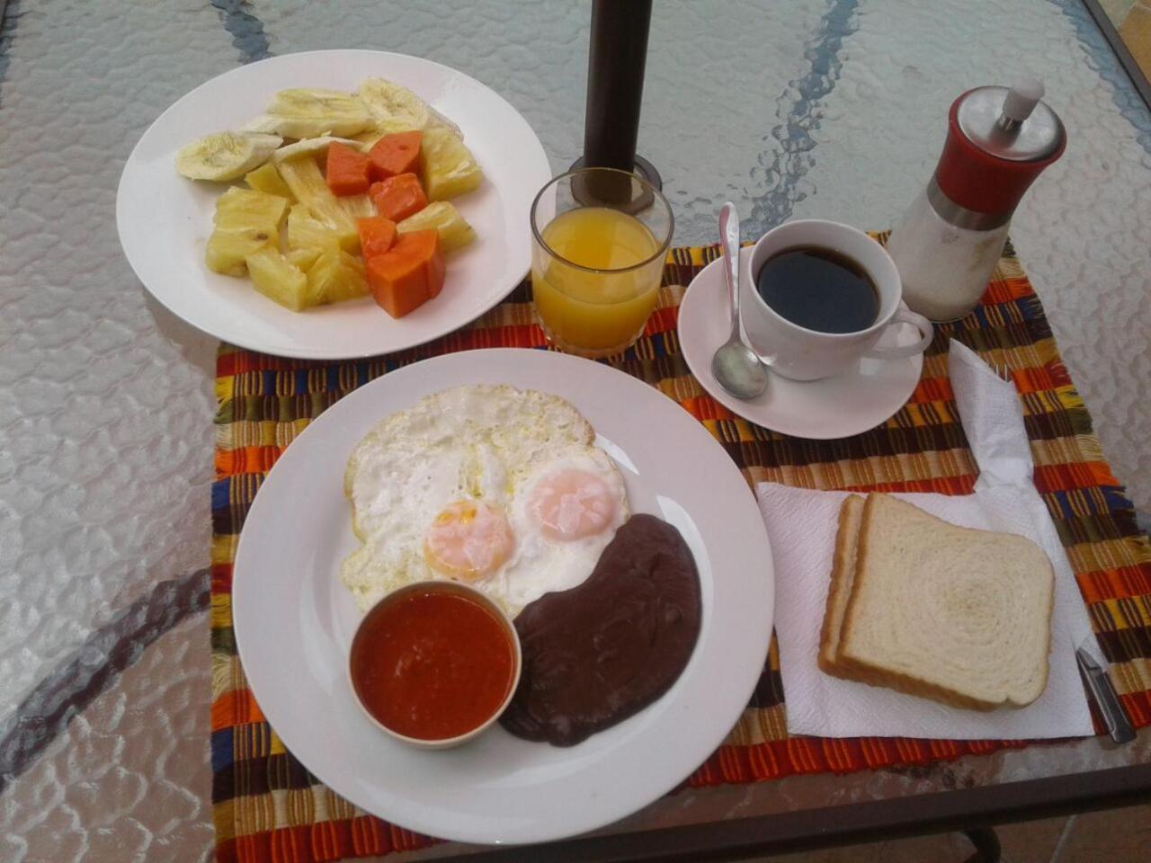 Hotel Palma De Mallorca 안티구아 과테말라 외부 사진