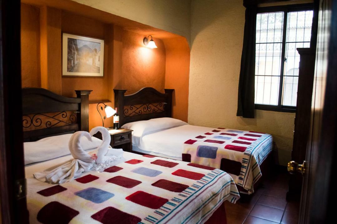 Hotel Palma De Mallorca 안티구아 과테말라 외부 사진